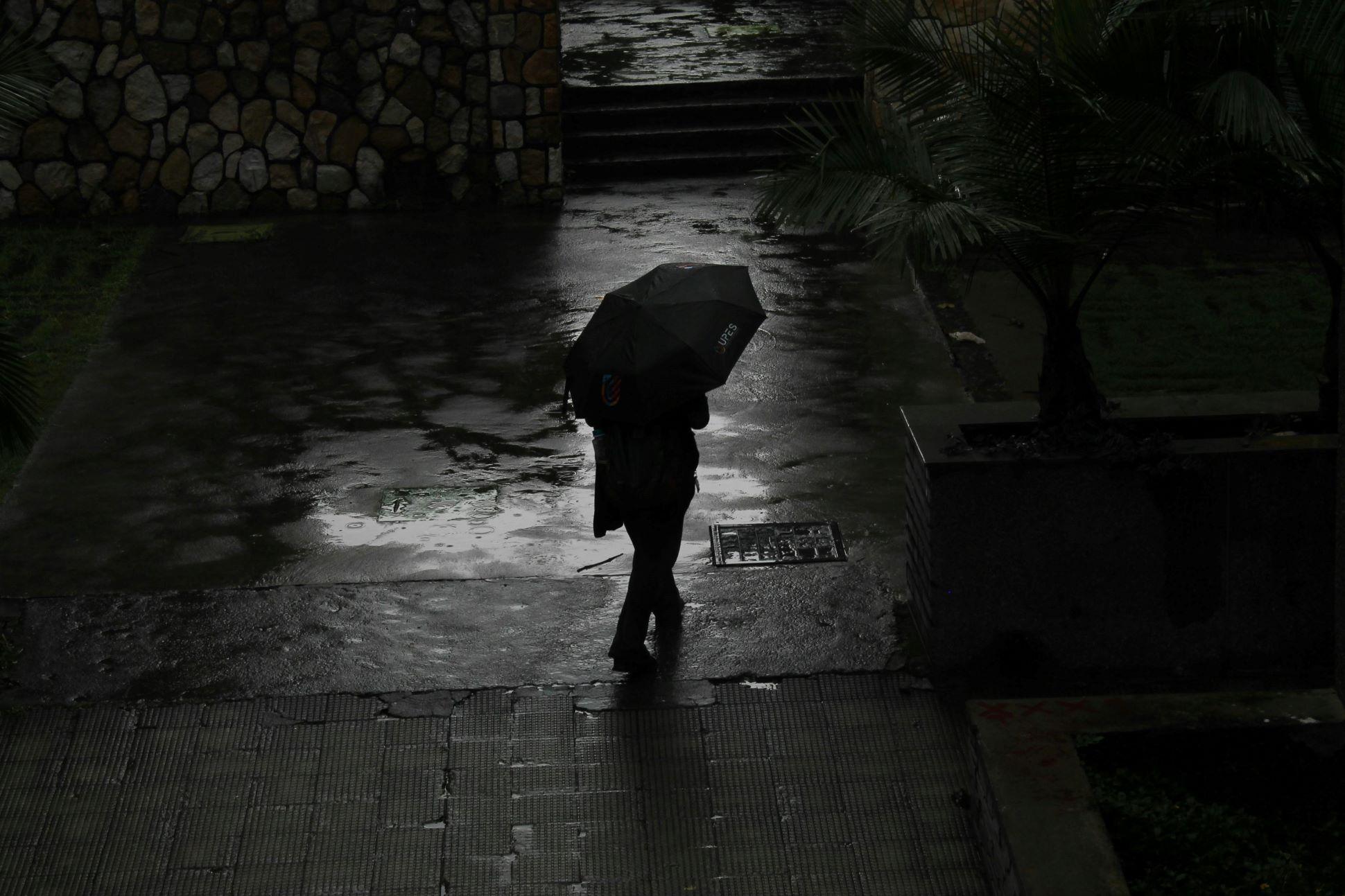 Dieu, une forteresse, une ombre !